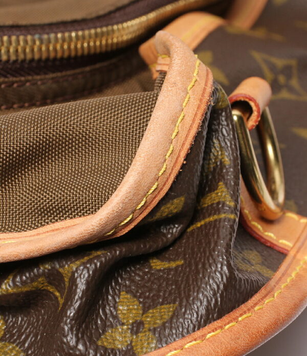 a158513002 7 Louis Vuitton 2WAY Garment Bag Monogram