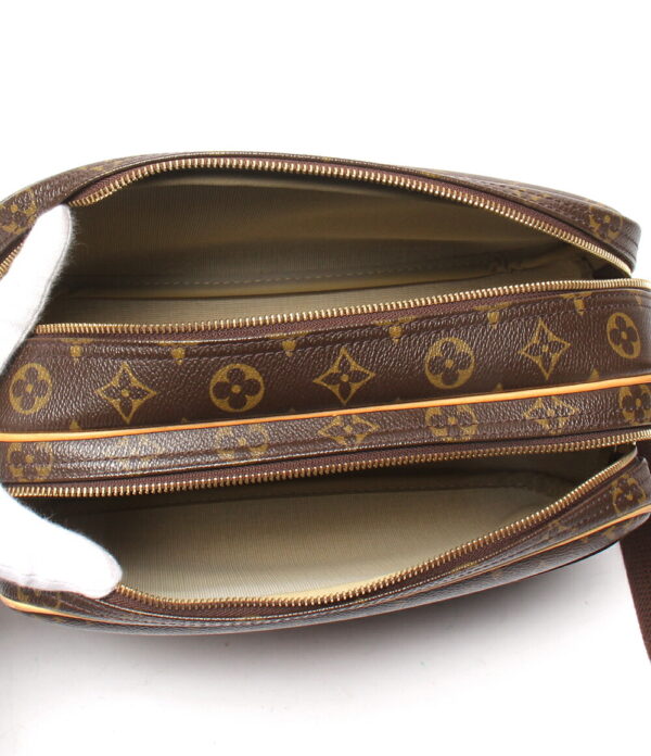 a161095012 3 Louis Vuitton Reporter PM Shoulder Bag Monogram