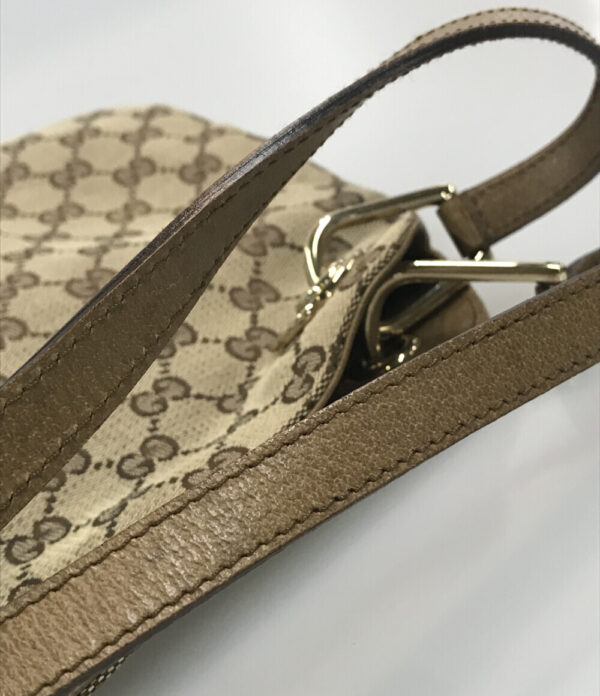 a162291002 7 Gucci GG Shoulder Bag