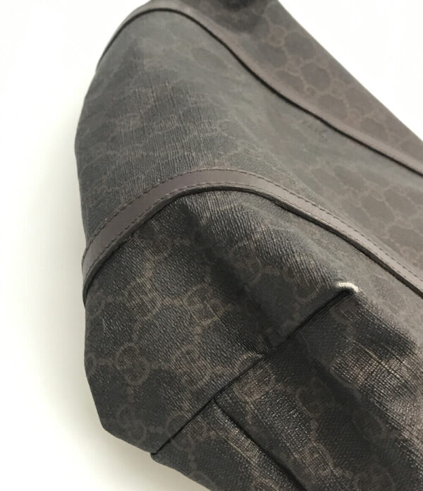 a162308002 8 Gucci GG Plus Tote Bag