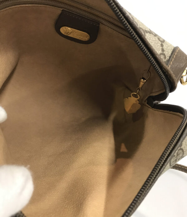 a166760001 3 Gucci Mini Shoulder Bag GG Supreme