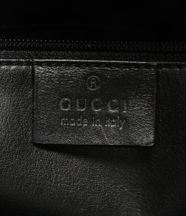 a172025003 4 Gucci Shoulder Tote Bag GG Canvas