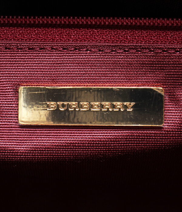 a179014001 4 Burberry Tote Bag