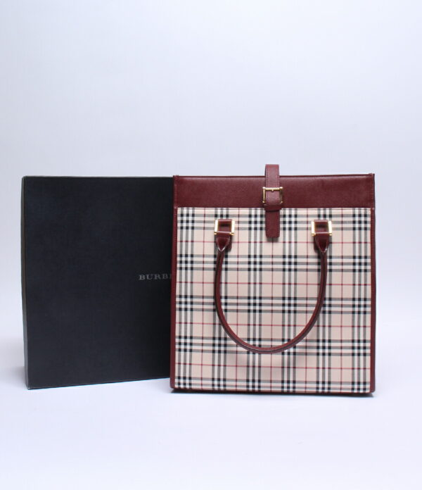 a179014001 5 Burberry Tote Bag