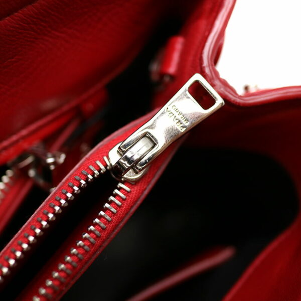 a21 1122 11 Prada 2WAY Bag Red Patent Leather