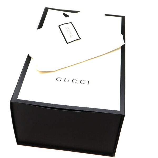 a21 424 12 Gucci Chain Bag Velvet Blue