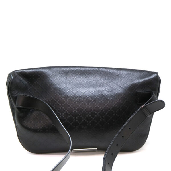 a21 731 3 Gucci Body Bag Leather Black