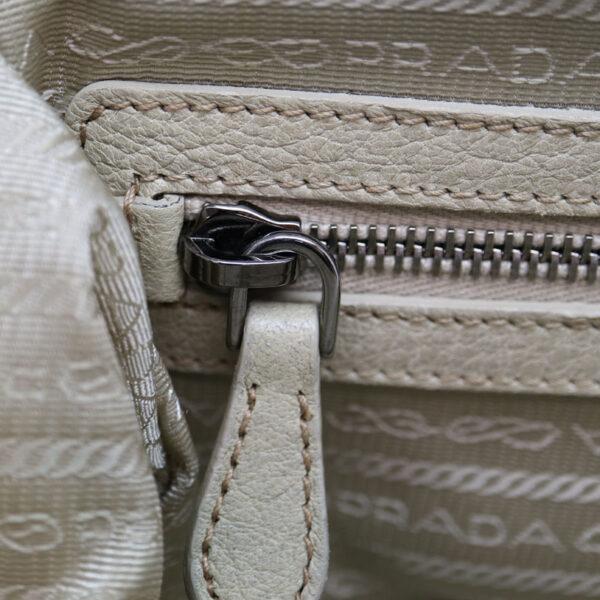 a21 9614 11 Prada Handbag Nylon Leather White