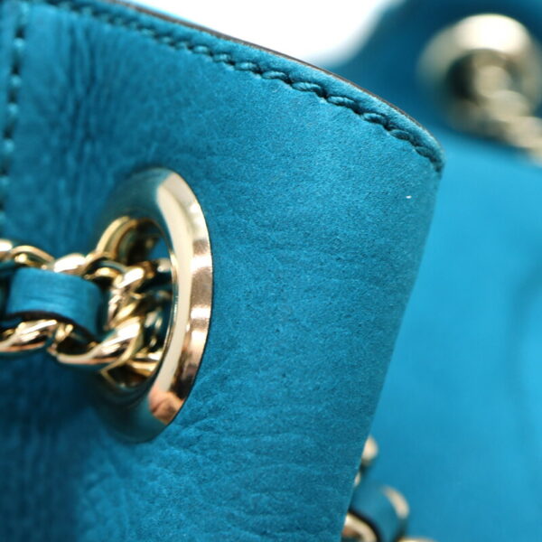 a23 1217 8 Gucci Soho Chain Shoulder Bag Suede Blue