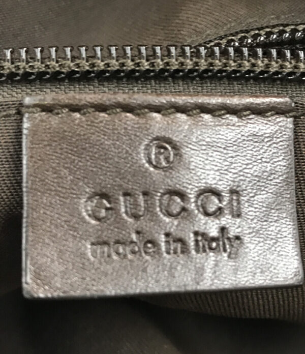 abo0030810 4 Gucci Shoulder Bag GG Canvas