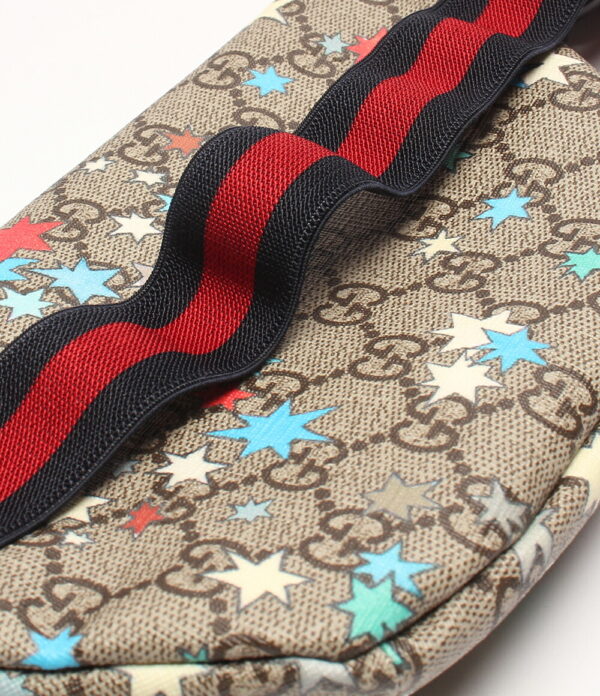 abo0040873 6 Gucci Star GG Supreme Waist Bag