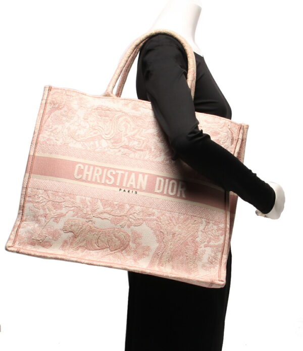 abo0045074 8 Christian Dior Large Toile de Jouy Embroidery Book Tote Bag