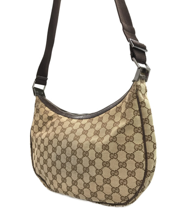 aol0132337 2 Gucci GG Shoulder Bag Canvas