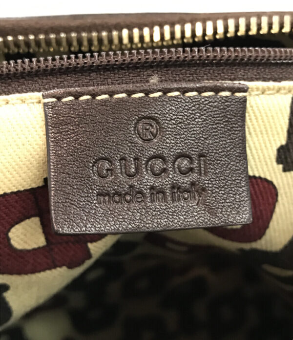 aol0133005 4 Gucci Shima Embossed Handbag