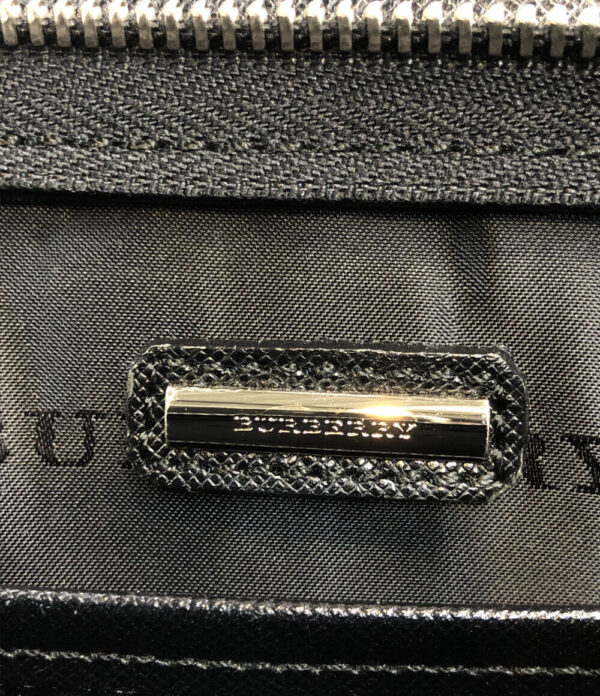 ati0236486 4 Burberry Shoulder Bag