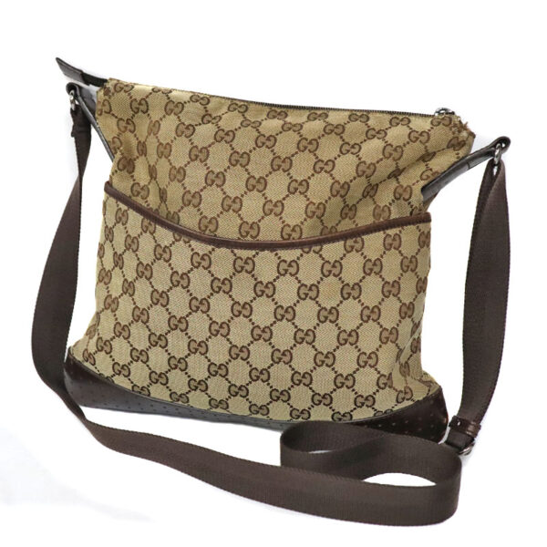 c22 4778 1 Gucci Shoulder Bag GG Canvas Brown