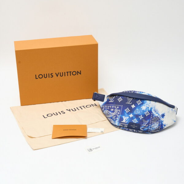 compass1717478814 Louis Vuitton Discovery Bum Bag Monogram Bandana Leather Blue