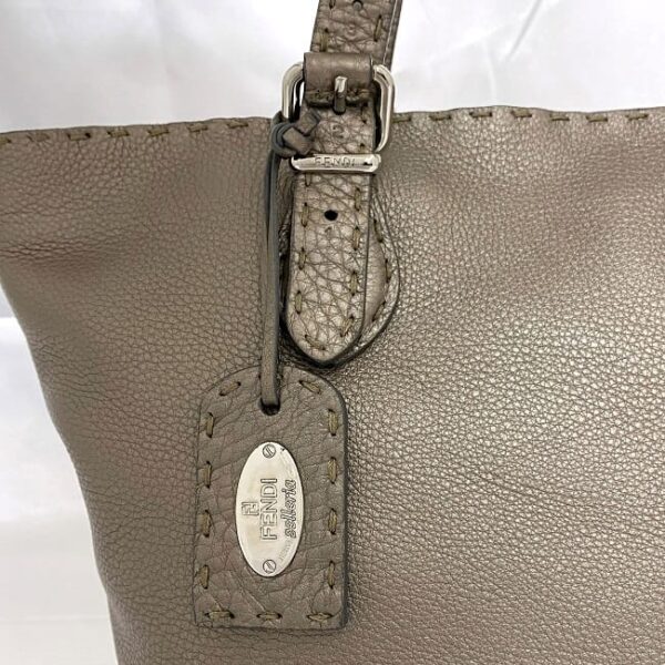 ec 18966 7 Fendi Tote Bag Leather Gray