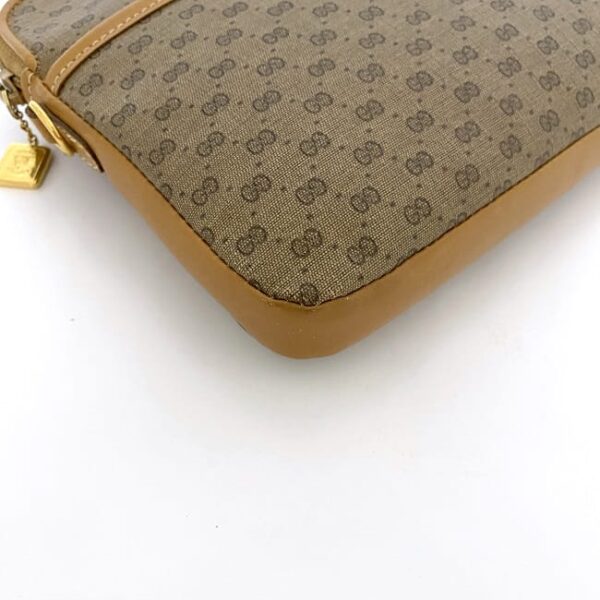 ec 21017 5 Gucci Clutch Bag GG Leather Beige Brown