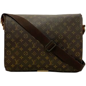 ec16574 1 Louis Vuitton Utility Crossbody Bag Calf Leather Black