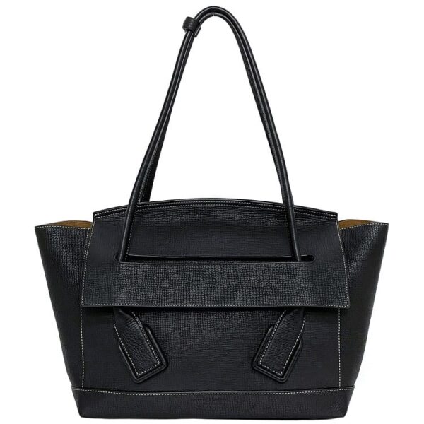 f 19947 1 Bottega Veneta Tote Bag Leather Black