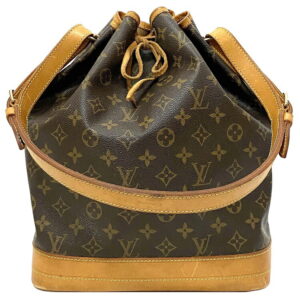 f16130 1 Louis Vuitton Saumur 30 Shoulder Bag Monogram Canvas