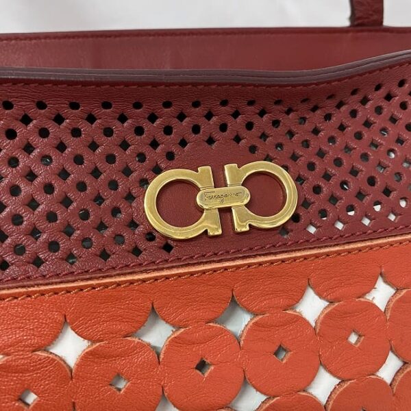 f17984 9 Salvatore Ferragamo Tote Bag Leather Red Beige Orange