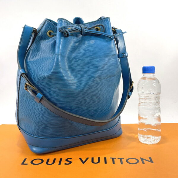 f2118824 2 Louis Vuitton Noe Shoulder Bag Epi Leather Blue