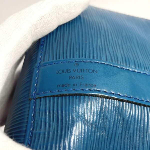 f3019456 9 Louis Vuitton Petit Noe Shoulder Bag Epi Leather Blue