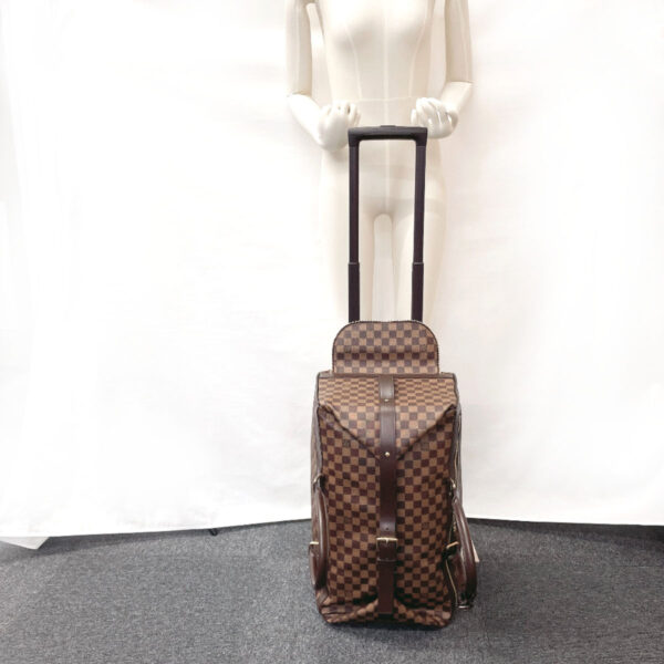 f3071502 10 Louis Vuitton Eor 50 Carry Bag Damier Brown