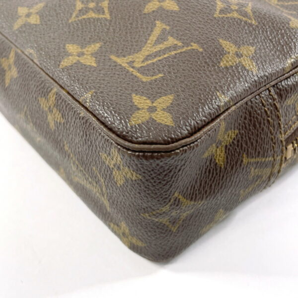 f3113111 33 Louis Vuitton True Toilette 23 Pouch Monogram Brown