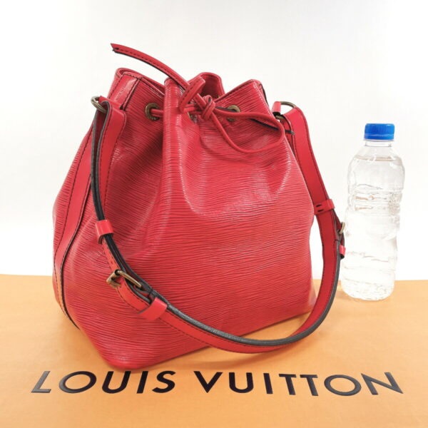 f4064948 2 Louis Vuitton Petit Noe Shoulder Bag Epi Leather Red