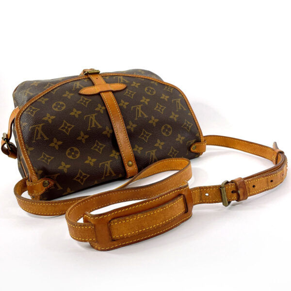 f4075237 7 Louis Vuitton Saumur 30 Shoulder Bag Monogram Brown