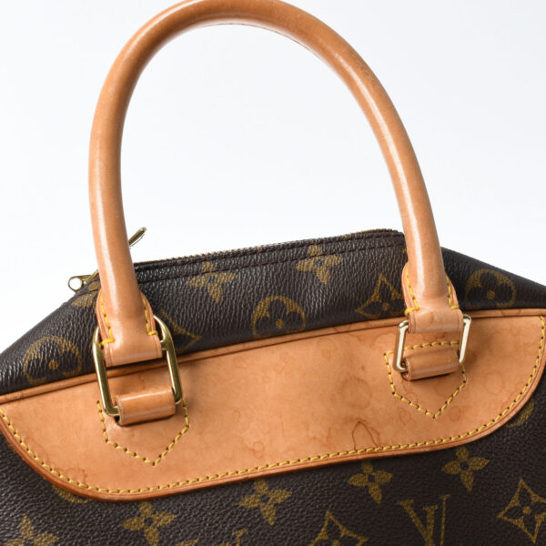 ik 00 0450847 11 Louis Vuitton Monogram Deauville Handbag Brown