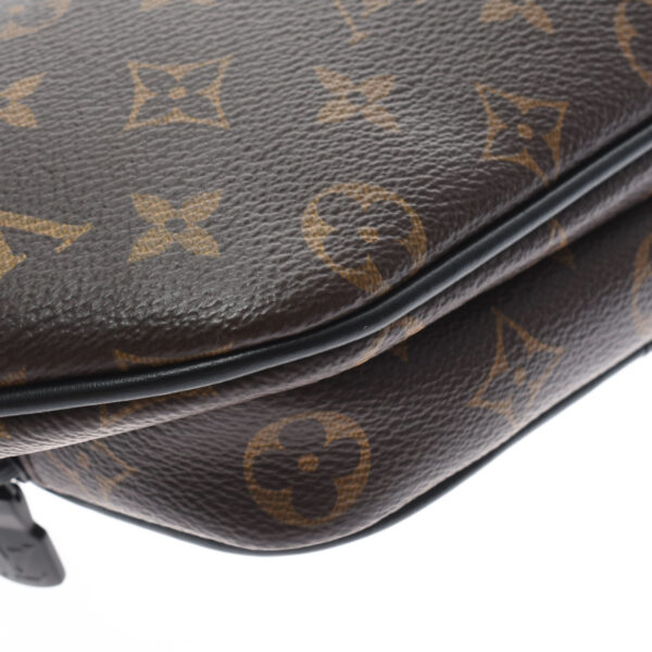 ik 00 0451091 7 Louis Vuitton Monogram Macassar Christopher Bum Bag Brown