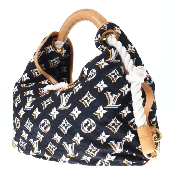 ik 00 0453275 01 Louis Vuitton Cruise Collection Bull MM Shoulder Bag Blue Marine