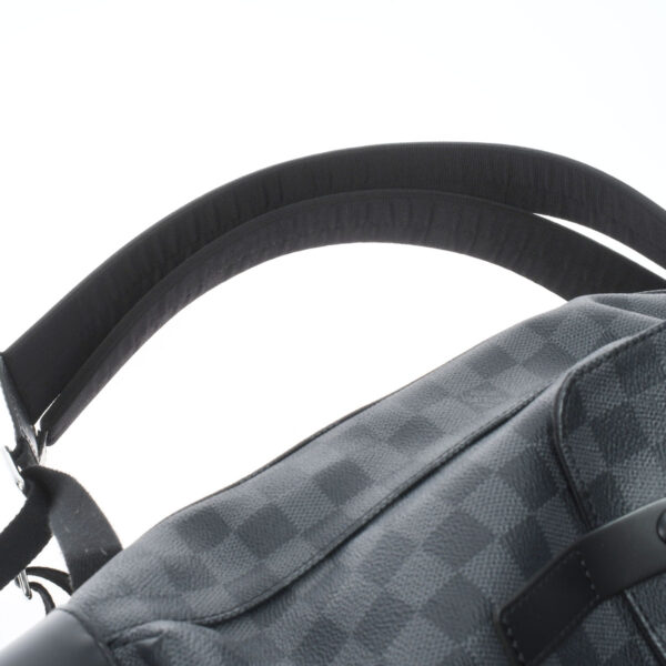 ik 00 0528165 3 Louis Vuitton Damier Graphite Christopher MM Backpack Black Gray