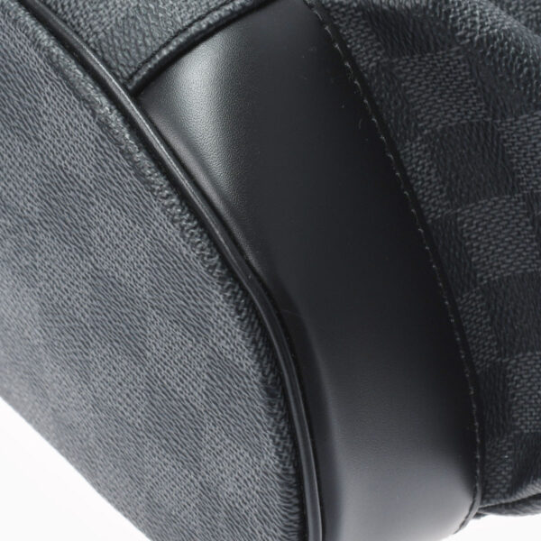 ik 00 0528165 7 Louis Vuitton Damier Graphite Christopher MM Backpack Black Gray