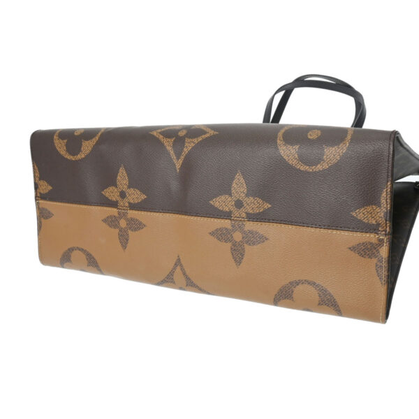 ik 00 0613784 5 Louis Vuitton Monogram Giant Reverse On the Go GM Tote Bag Brown