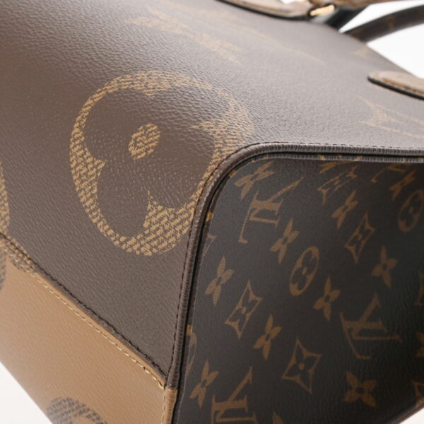 ik 00 0613805 8 Louis Vuitton Giant Reverse On the Go MM Tote Bag Monogram Brown