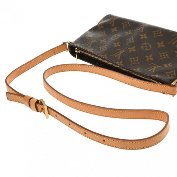 ik 00 0613925 4 Louis Vuitton Trotter Shoulder Bag Monogram Canvas Brown