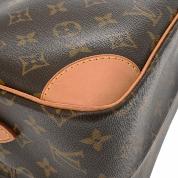 ik 00 0614686 7 Louis Vuitton Nile Shoulder Bag Monogram Canvas Brown