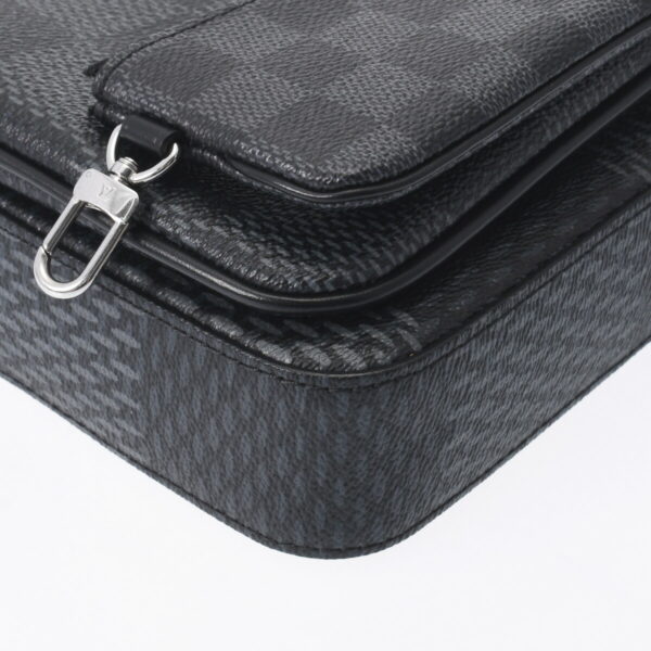 ik 00 0616328 6 Louis Vuitton Trio Messenger Bag Damier Graphite Canvas Black