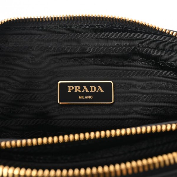 ik 00 0620601 14 Prada Leather Shoulder Bag Black