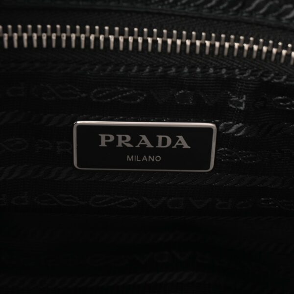 ik 00 0621625 14 Prada Chain Tote Bag Nylon Black