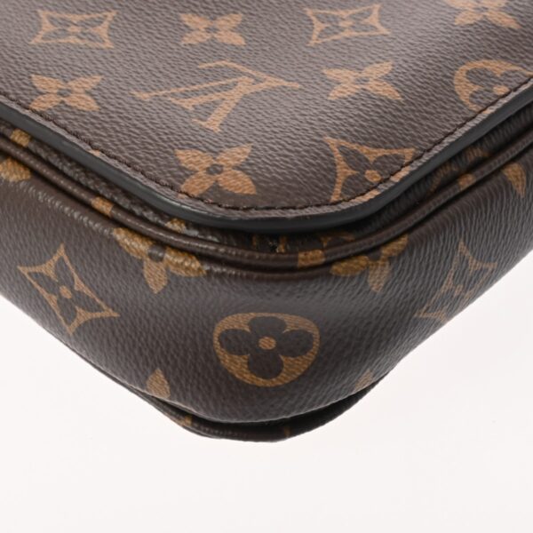 ik 00 0625317 10 Louis Vuitton Pochette Metis MM Patches Canvas Brown