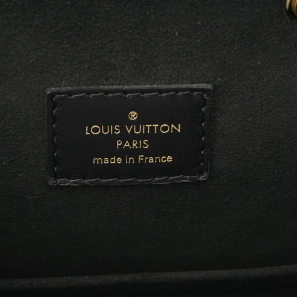 ik 00 0626477 16 Louis Vuitton Montsouris PM Rucksack Empreinte Noir Black