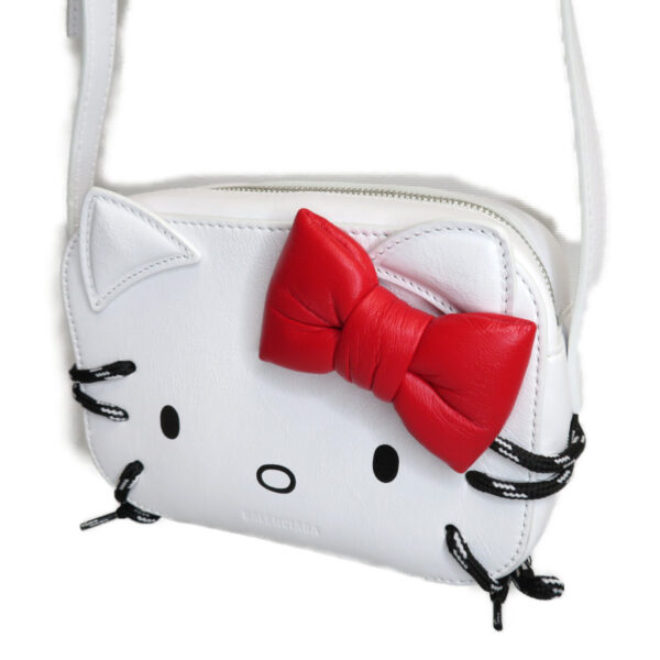 imgrc0079406526 Balenciaga Camera Bag Hello Kitty White