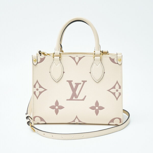 imgrc0083082631 Louis Vuitton On the Go PM Bag Empreinte Leather White