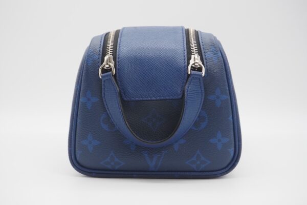 imgrc0085018901 Louis Vuitton Taigarama Dop Kit Bag Cobalt Blue